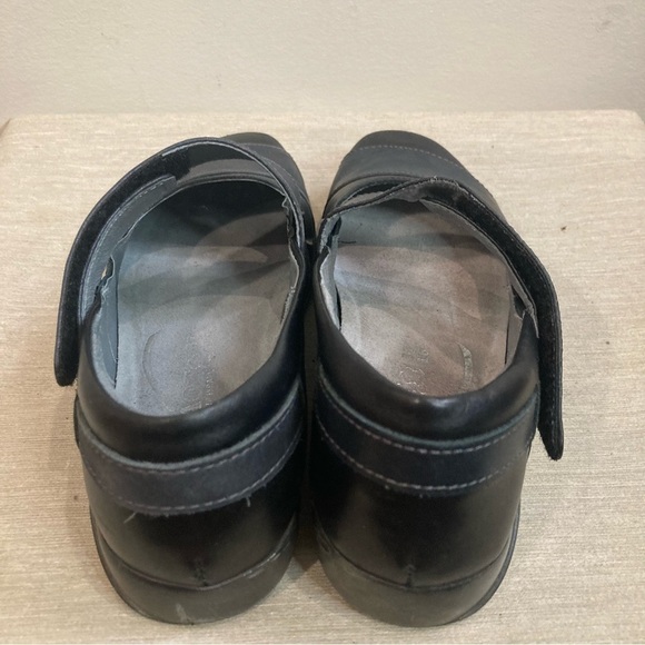 NAOT Sz 6 Two Toned Mary Jane Style Comfort Sandals - Picture 8 of 11